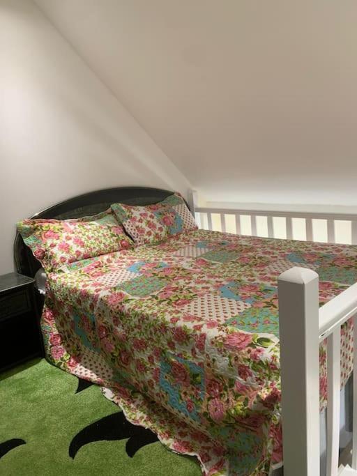 Studio Meuble Dans Une Maison Limay Bagian luar foto